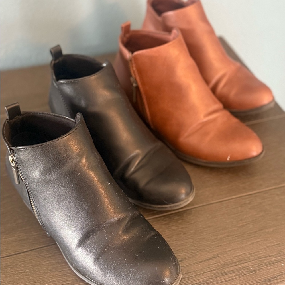 Sonoma Black and Brown Footwear